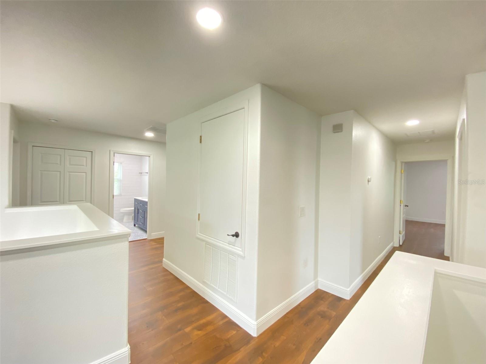 Image 17 of 55 For 13110 Moss Park Ridge Drive