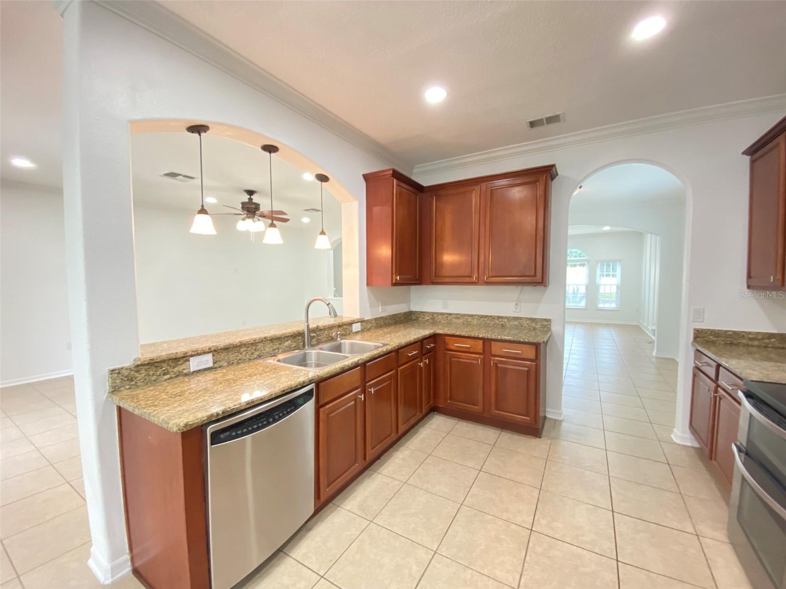 Image 4 of 55 For 13110 Moss Park Ridge Drive
