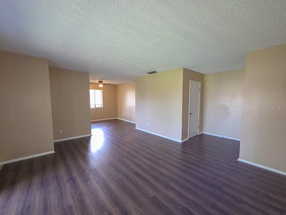 Image 21 of 23 For 152 Springwood Circle D