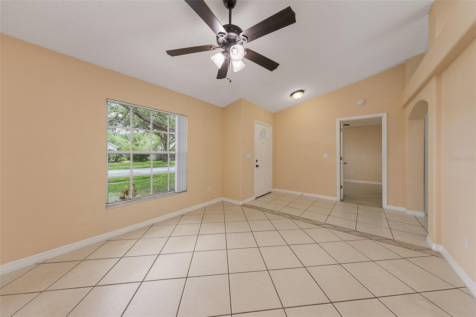 Image 11 of 53 For 13802 Riverpath Grove Dr