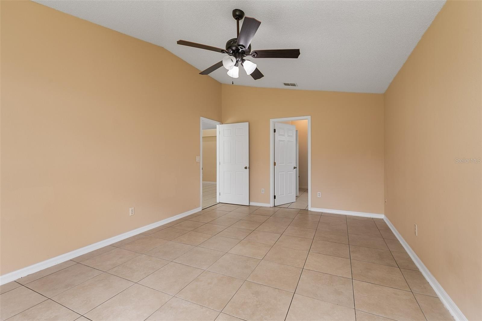 Image 15 of 53 For 13802 Riverpath Grove Dr