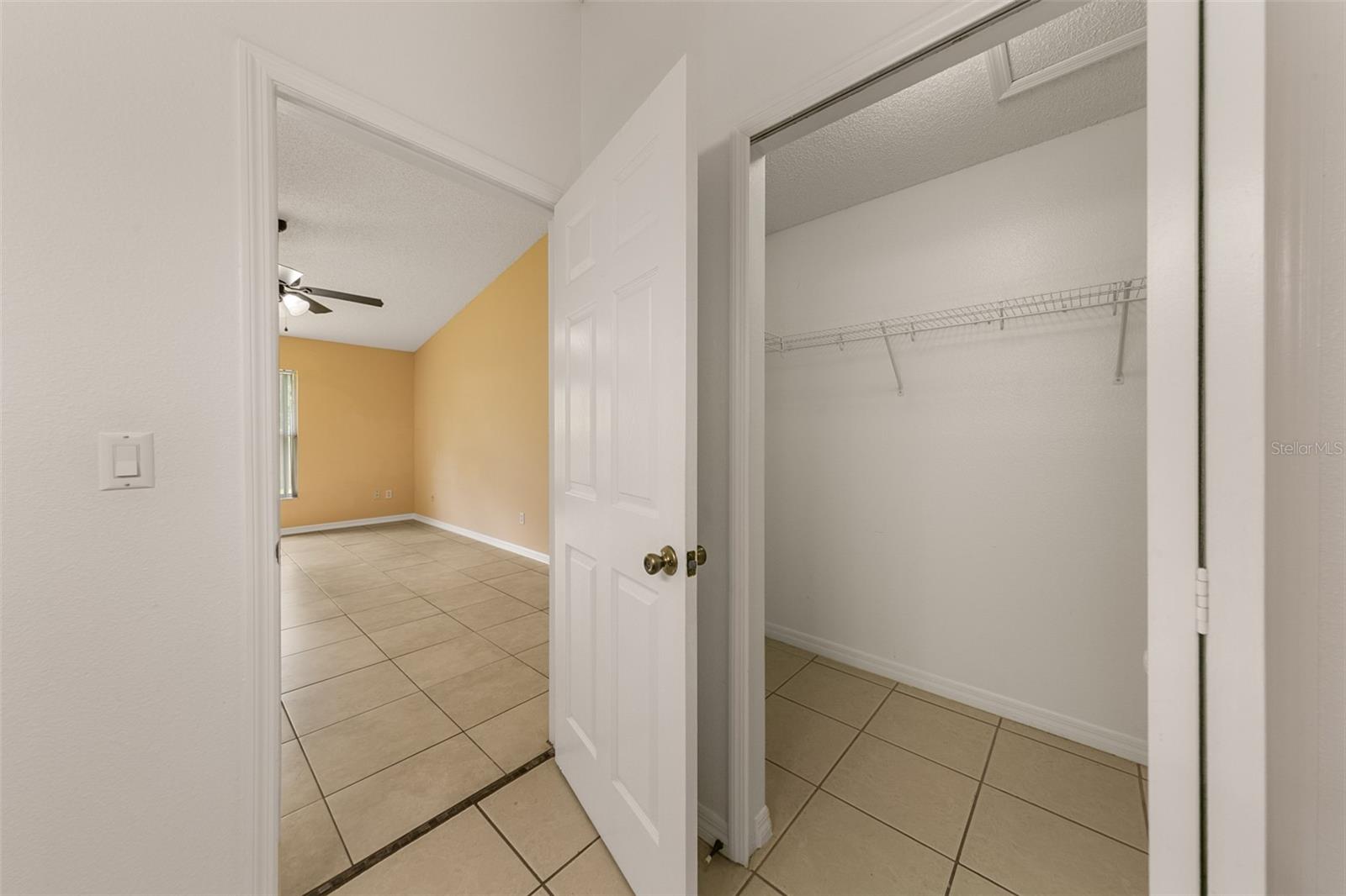 Image 18 of 53 For 13802 Riverpath Grove Dr