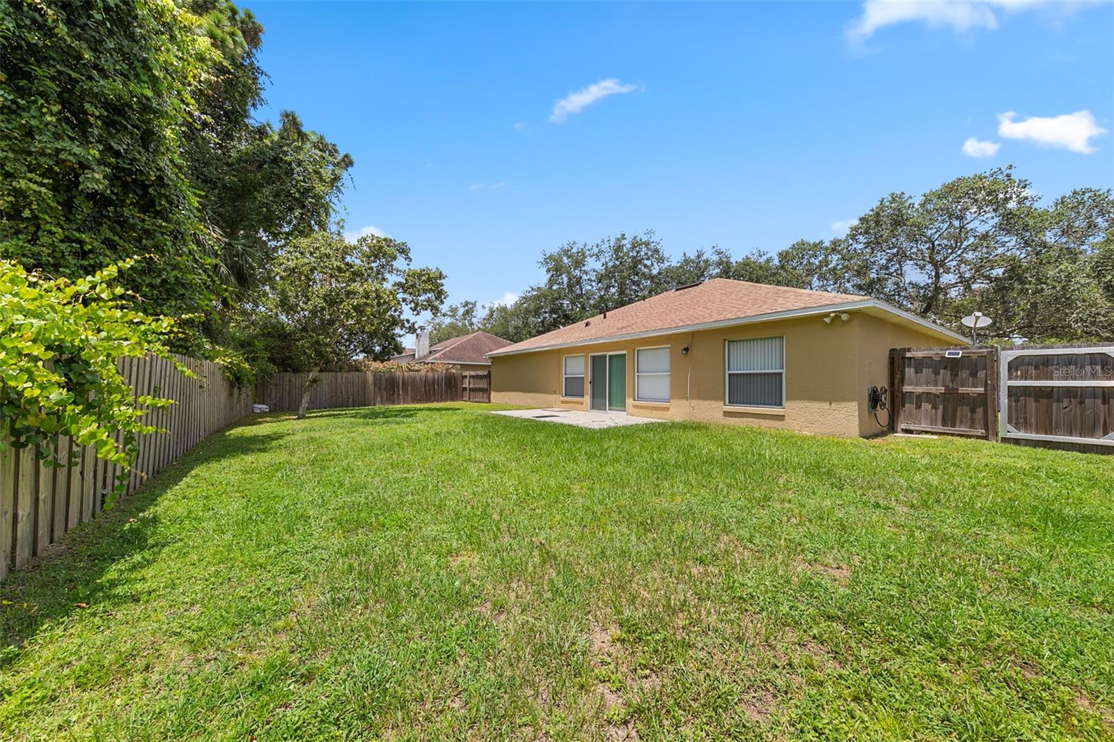 Image 38 of 53 For 13802 Riverpath Grove Dr
