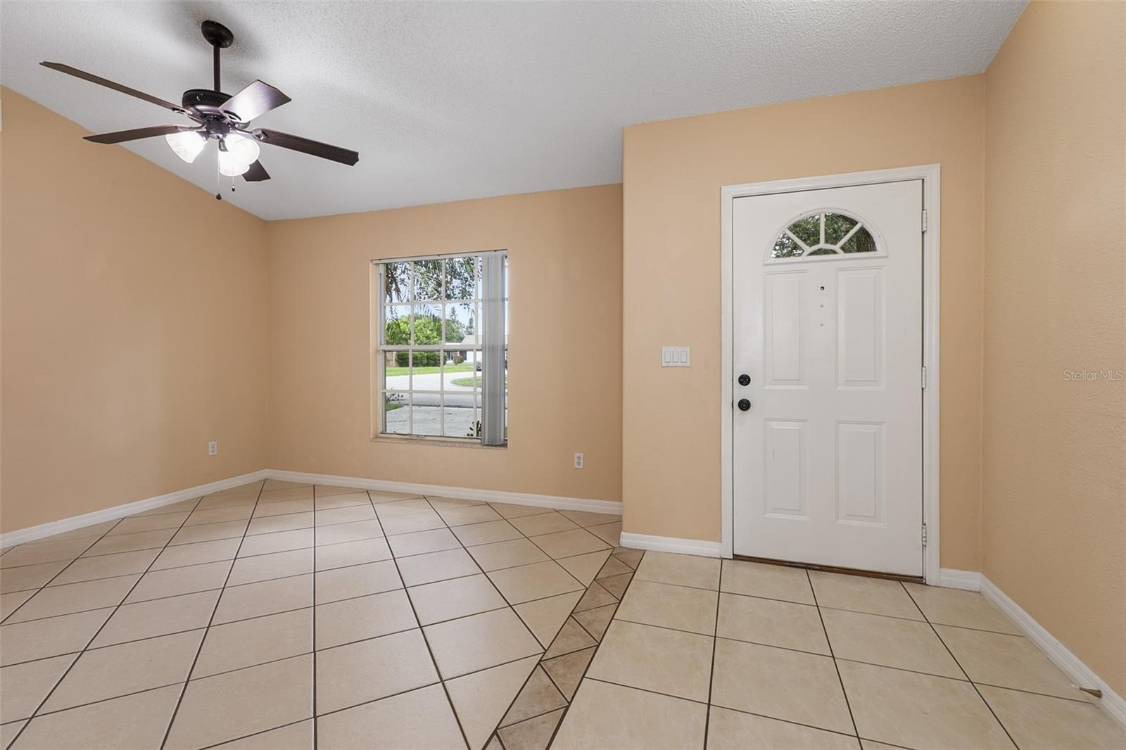 Image 9 of 53 For 13802 Riverpath Grove Dr
