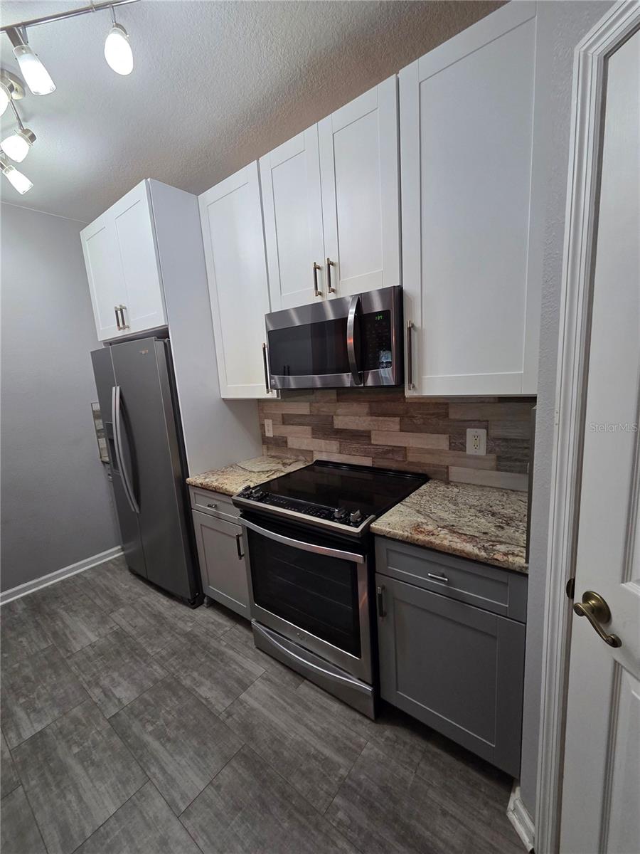 Image 3 of 19 For 584 Brantley Terrace Way 109