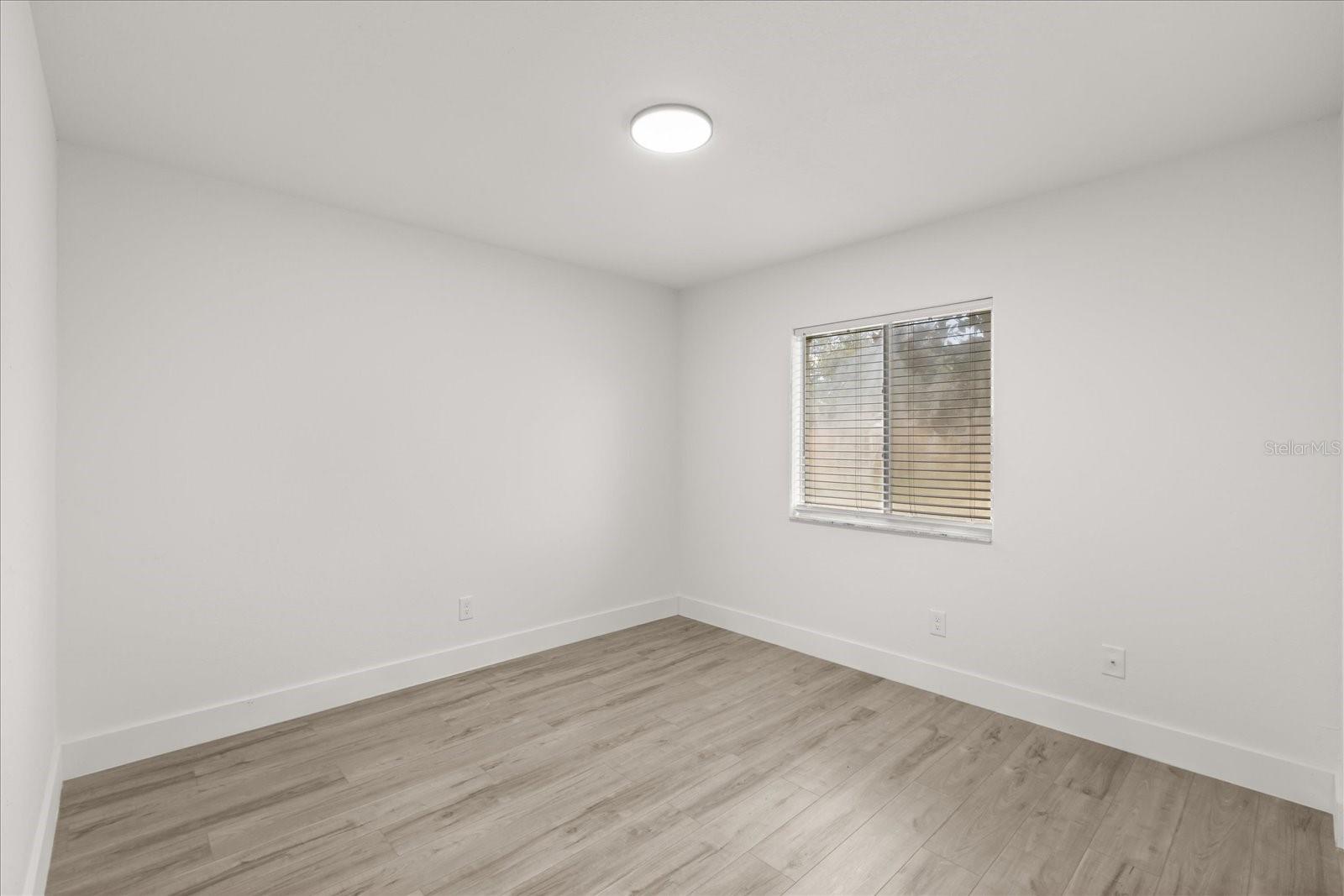 Image 24 of 45 For 6027 98th Street Road
