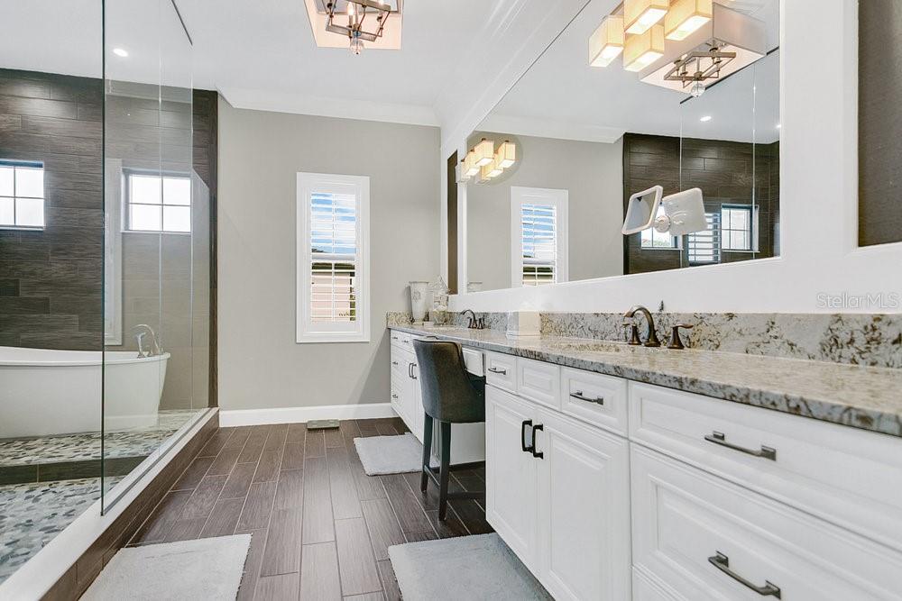 Image 21 of 34 For 8311 Via Vittoria Way
