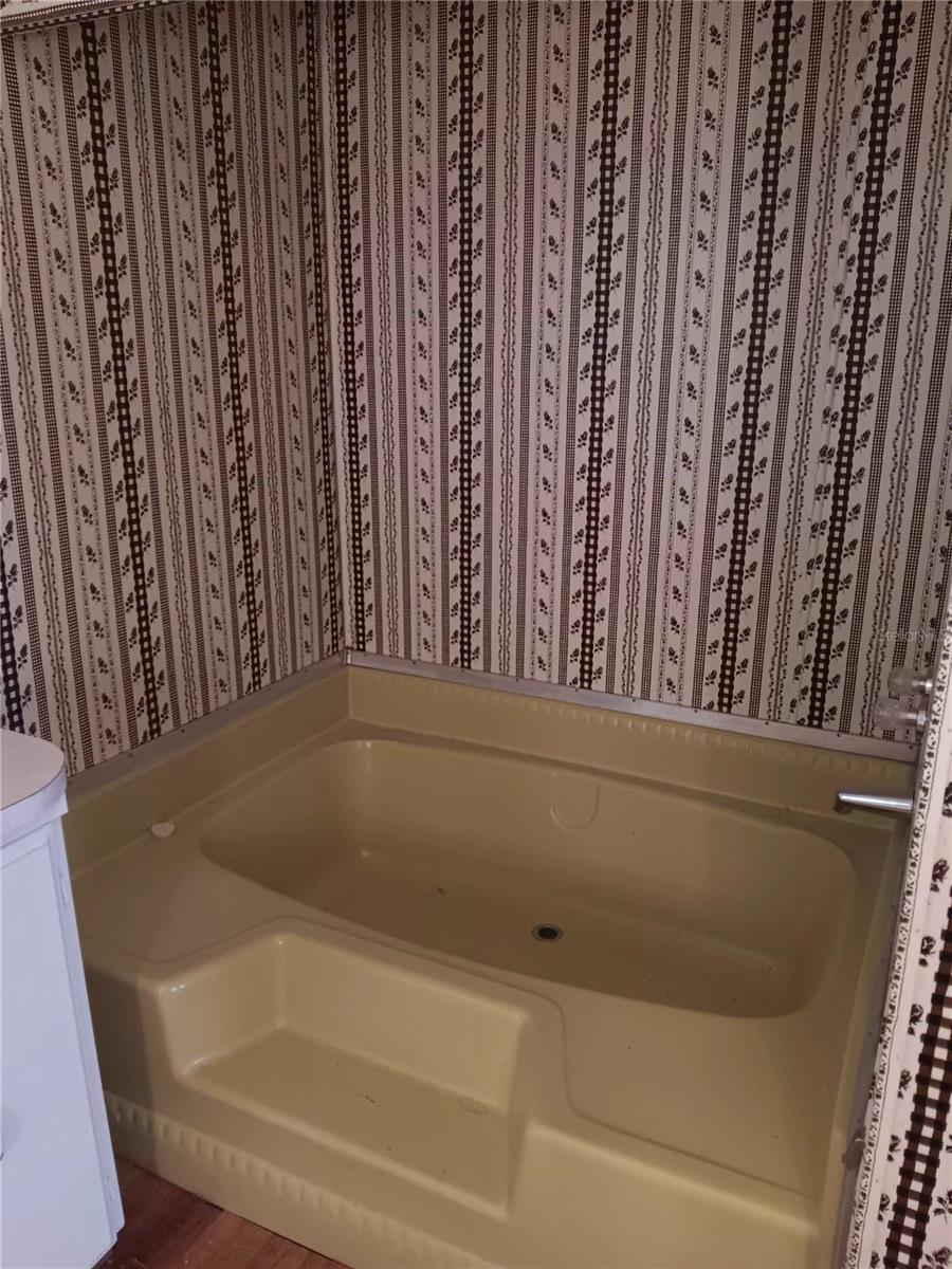 Image 16 of 26 For 9680 164th Place