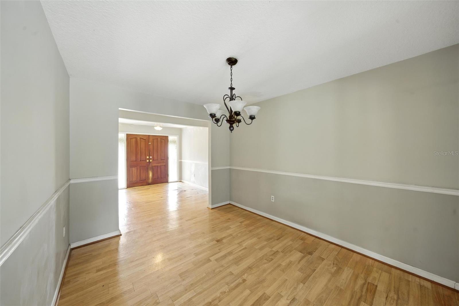 Image 10 of 32 For 1828 Biscayne Drive
