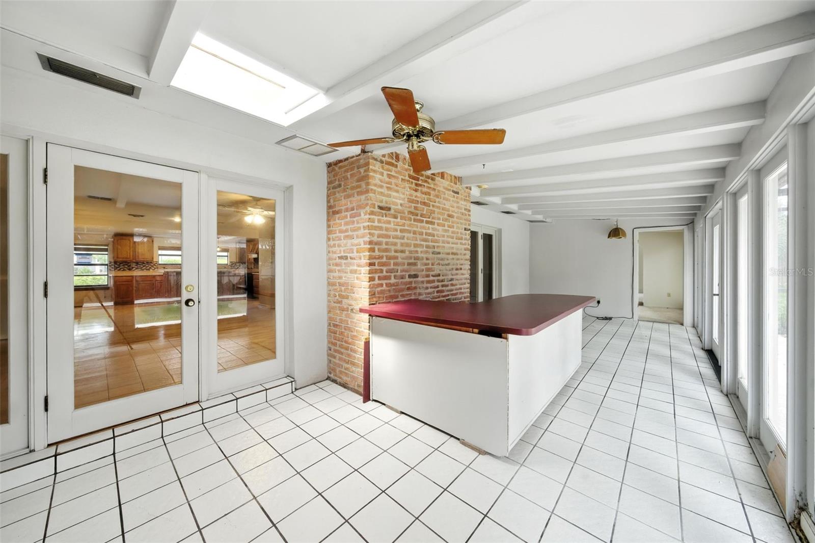 Image 15 of 32 For 1828 Biscayne Drive