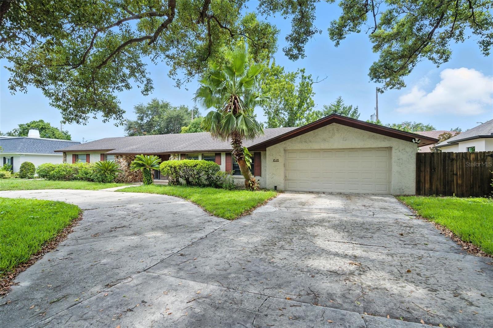 Image 2 of 32 For 1828 Biscayne Drive