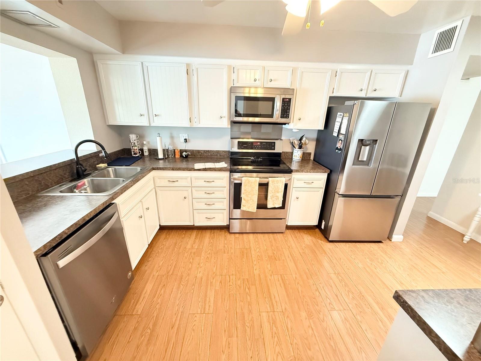 Image 13 of 24 For 1606 Pebble Beach Boulevard
