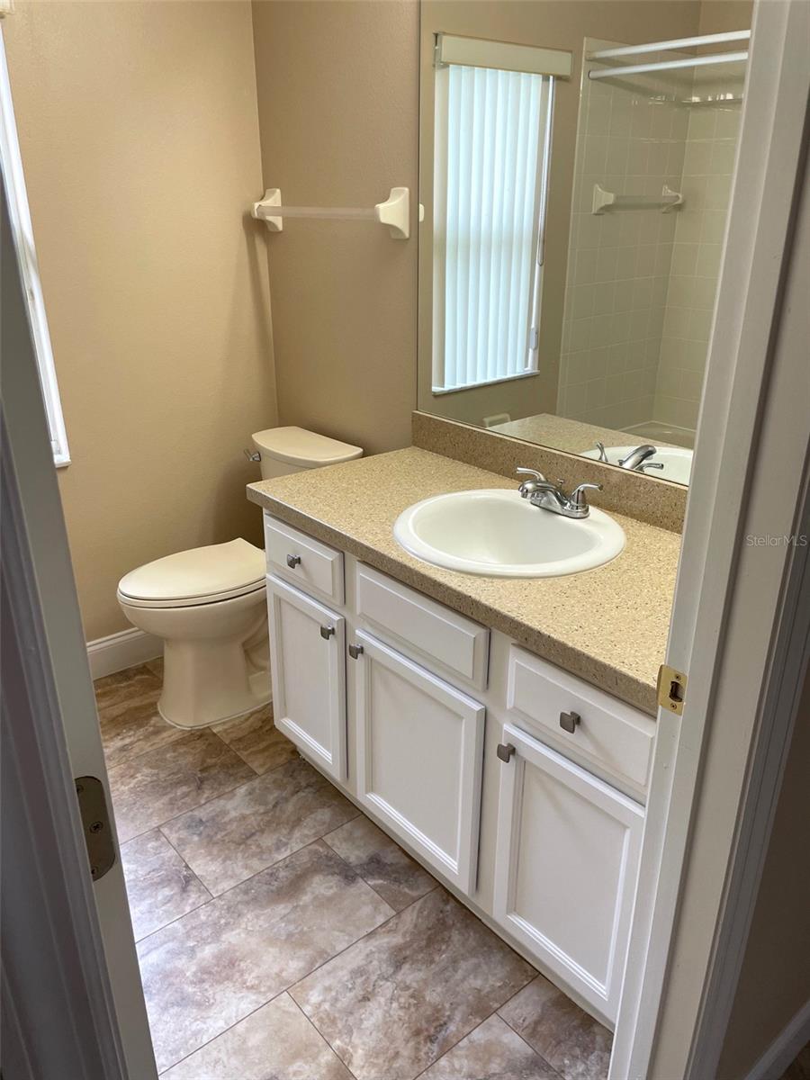 Image 22 of 27 For 128 Brushcreek Drive