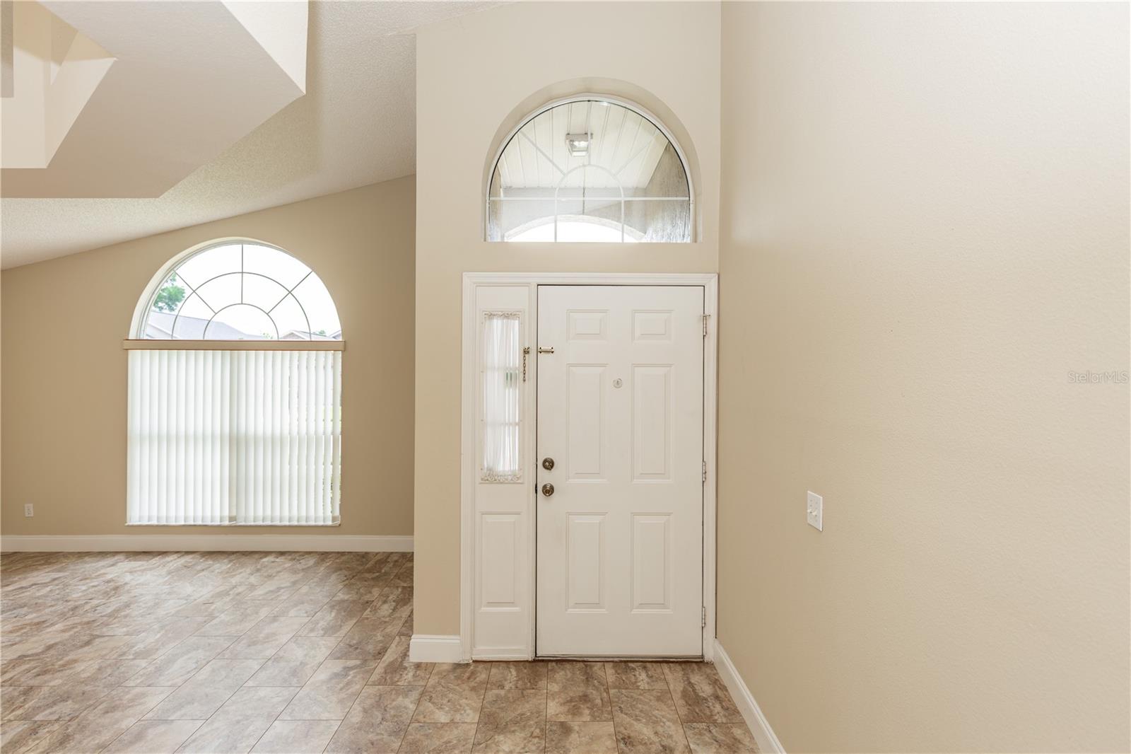 Image 3 of 27 For 128 Brushcreek Drive