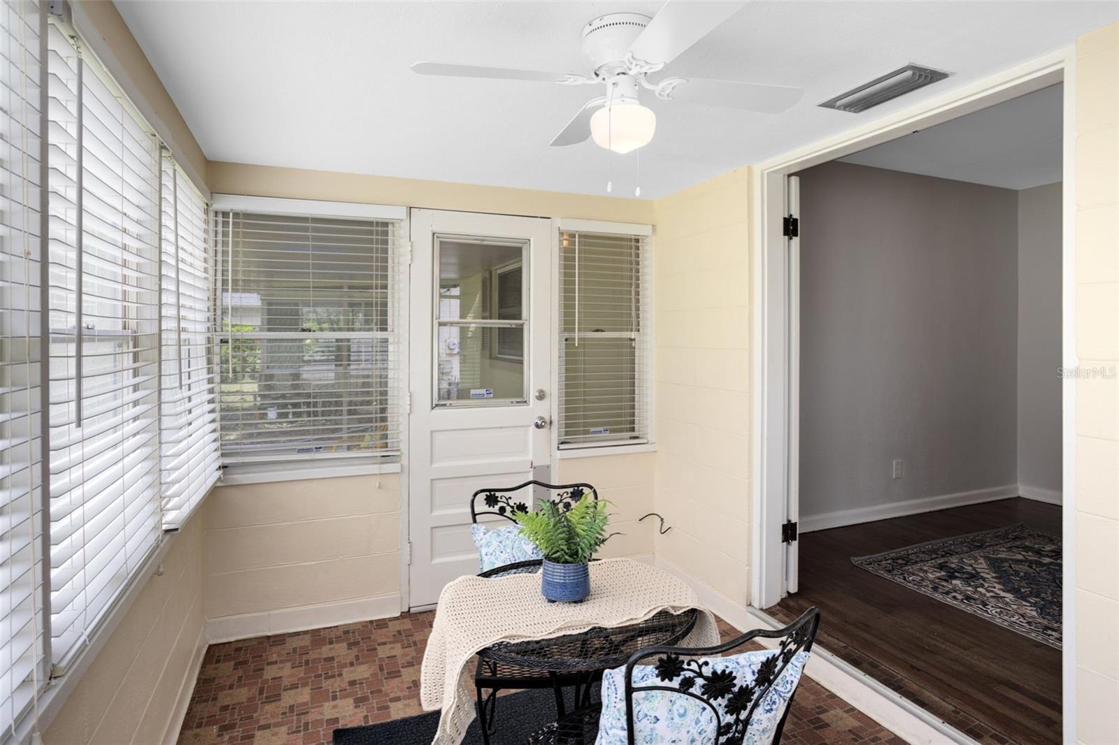 Image 13 of 20 For 2931 Helen Avenue
