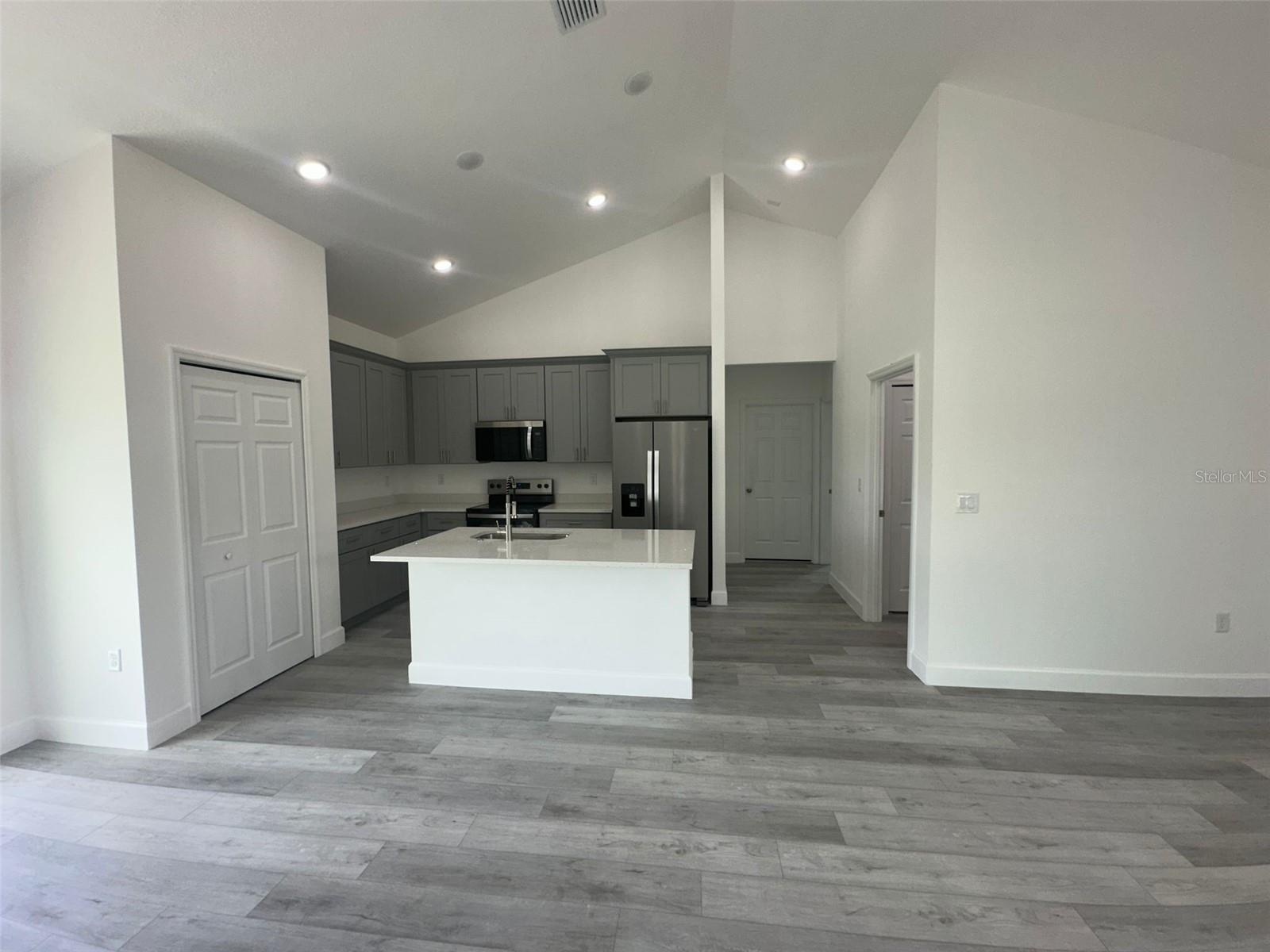 Image 8 of 17 For 14951 43rd Terrace Road