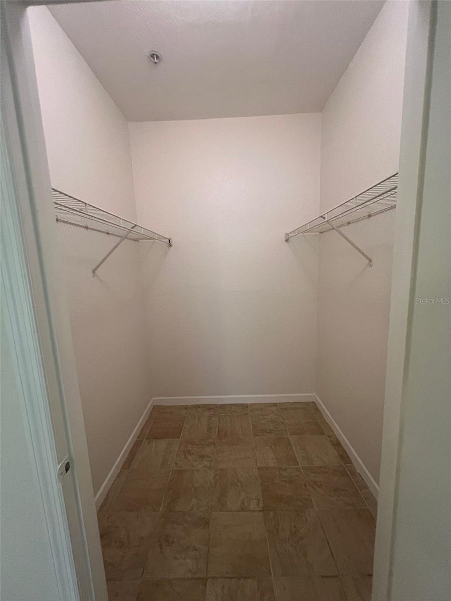 Image 13 of 21 For 13036 Mulberry Park Drive 416