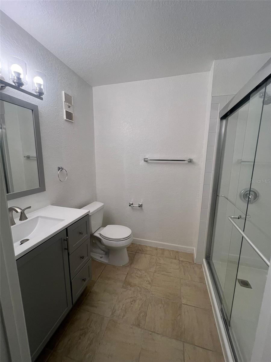 Image 14 of 21 For 13036 Mulberry Park Drive 416