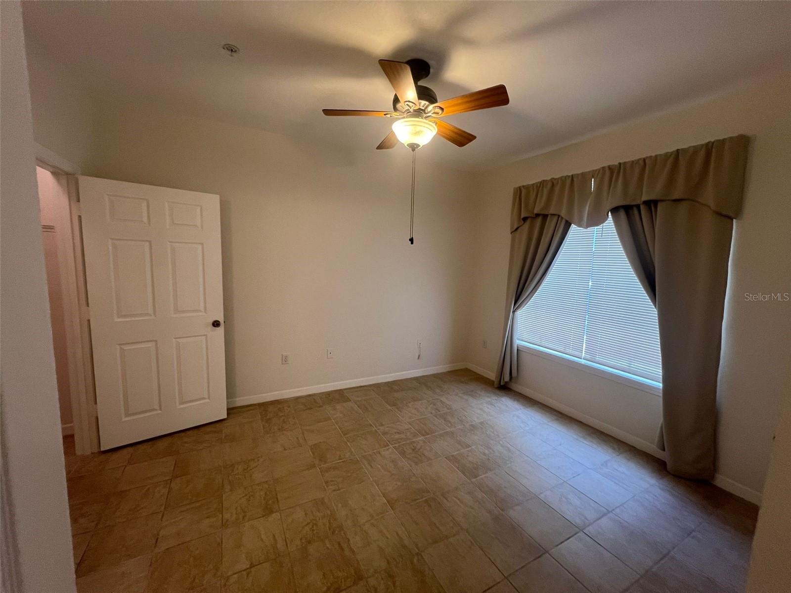 Image 16 of 21 For 13036 Mulberry Park Drive 416