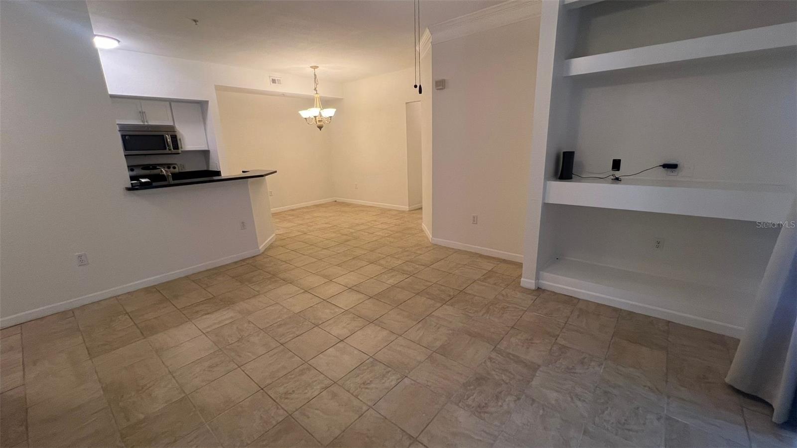 Image 7 of 21 For 13036 Mulberry Park Drive 416