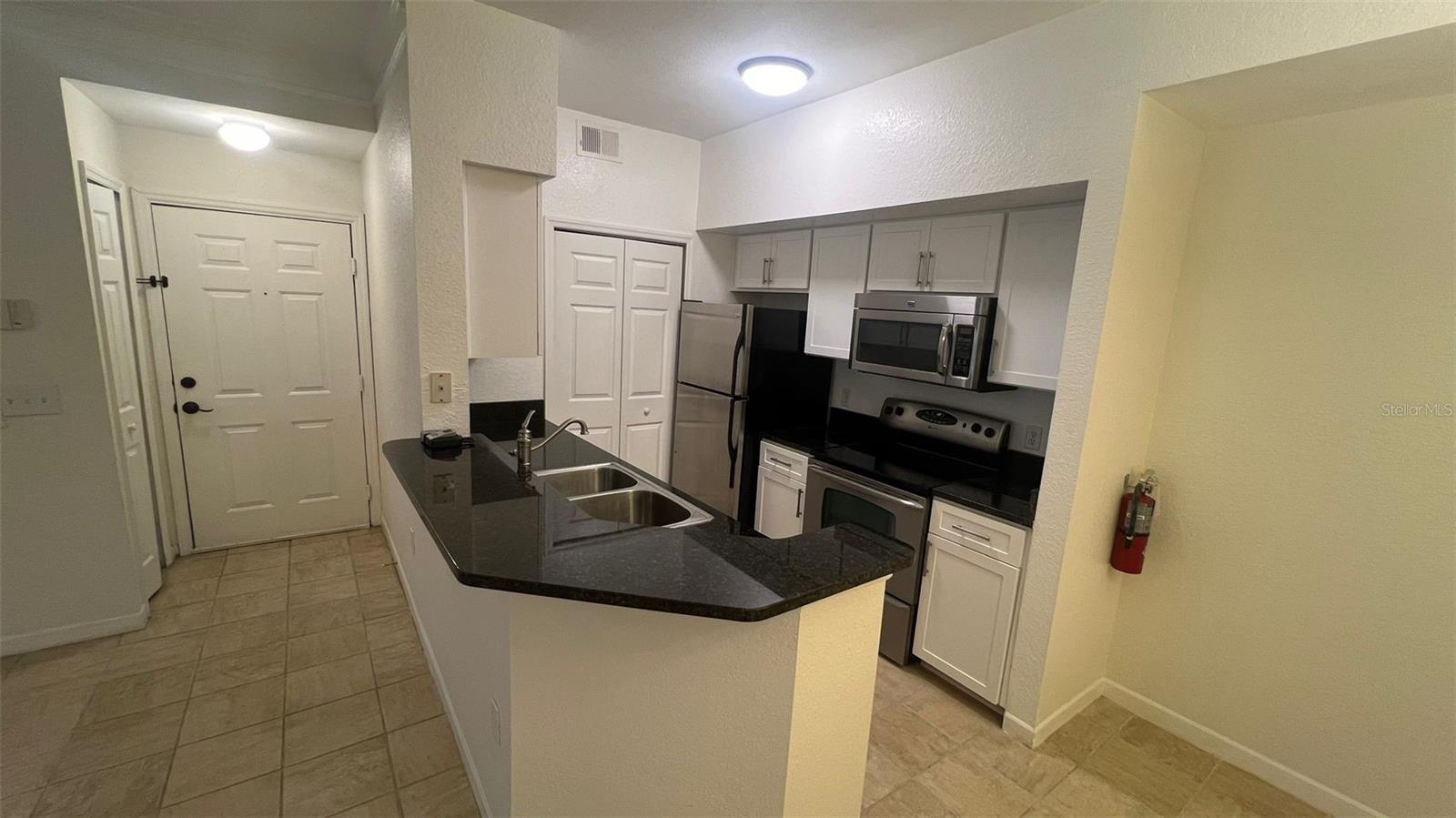 Image 9 of 21 For 13036 Mulberry Park Drive 416