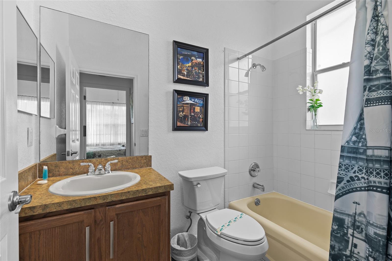 Image 8 of 49 For 507 Gleneagles Drive