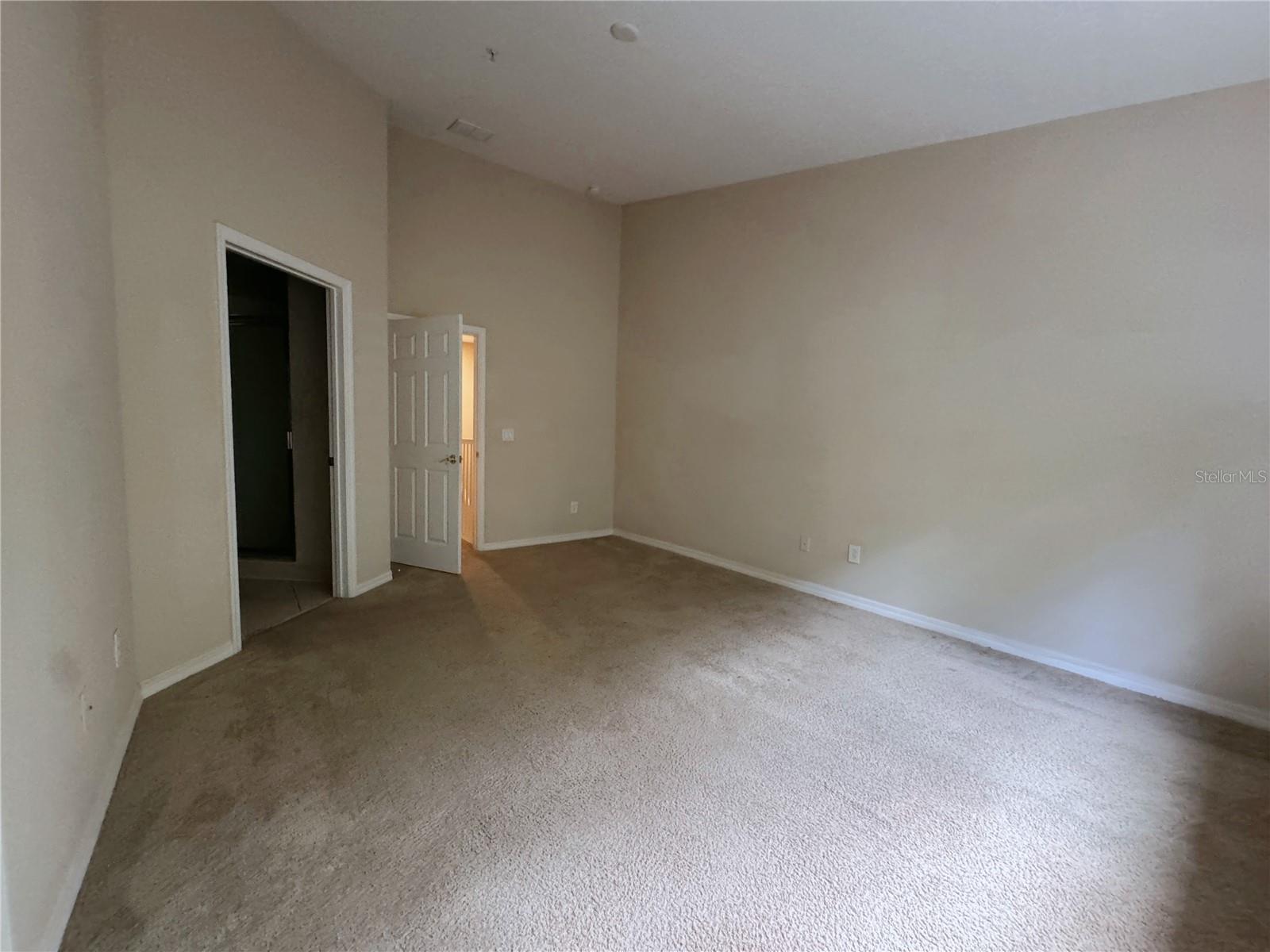 Image 20 of 40 For 10775 Regent Square Drive 1905
