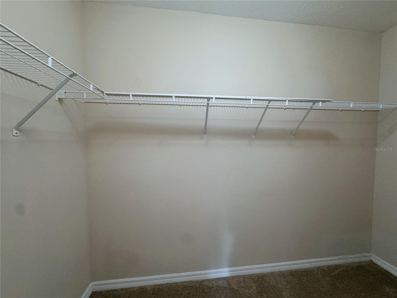 Image 21 of 40 For 10775 Regent Square Drive 1905