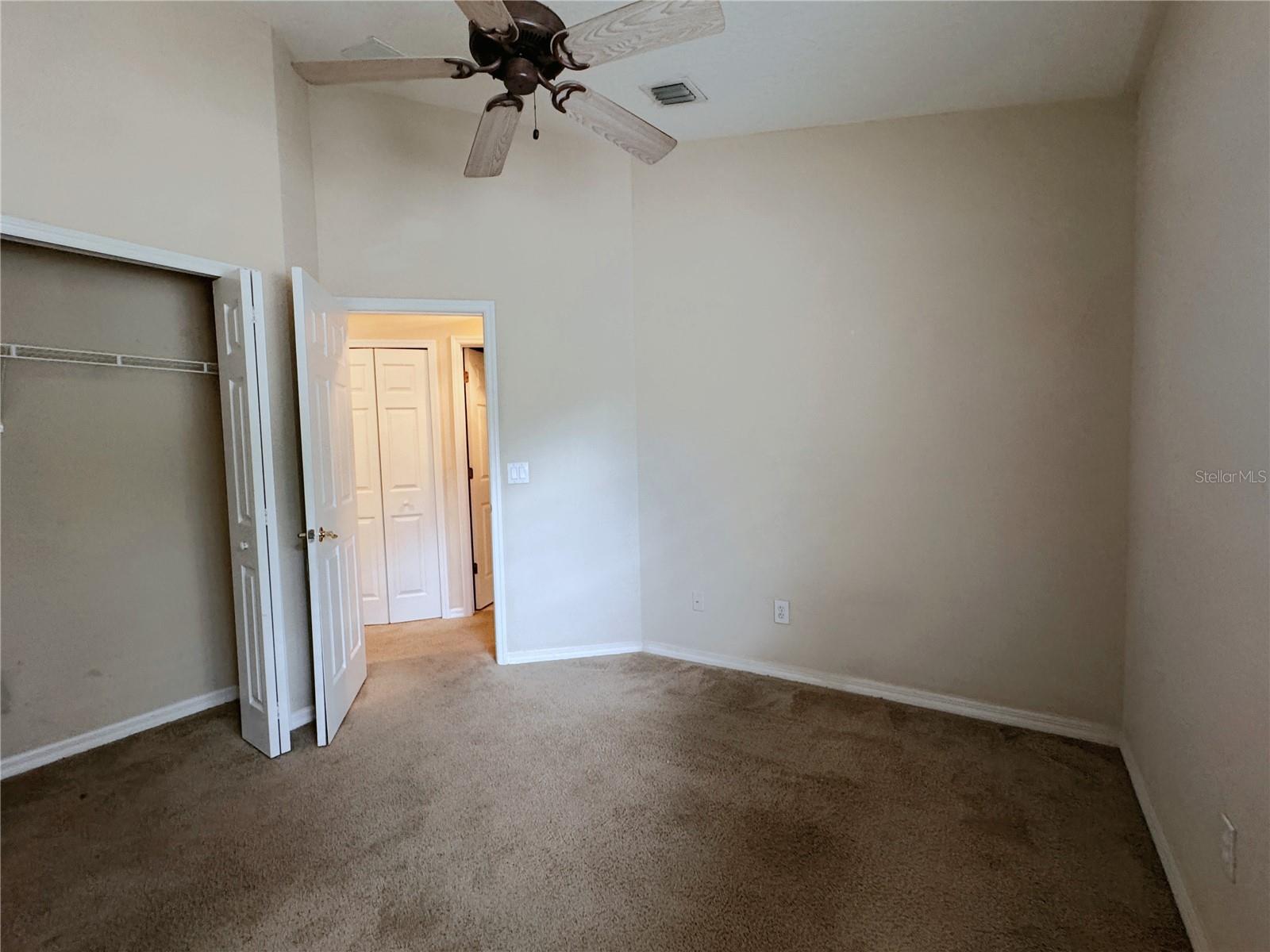 Image 33 of 40 For 10775 Regent Square Drive 1905