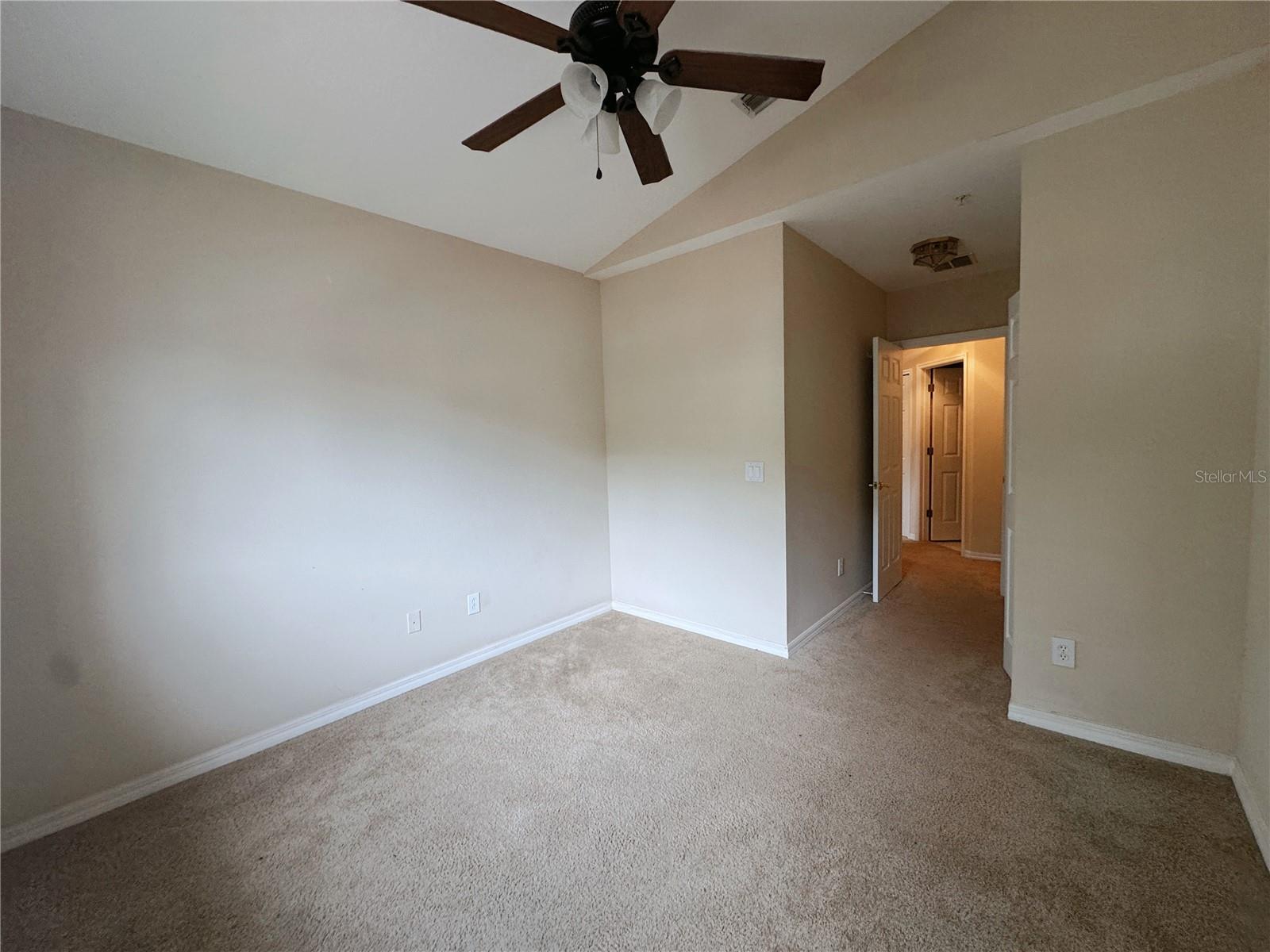Image 34 of 40 For 10775 Regent Square Drive 1905