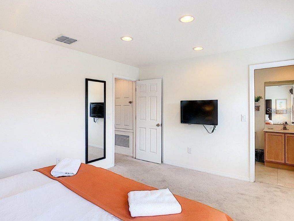 Image 18 of 21 For 3053 White Orchid Road