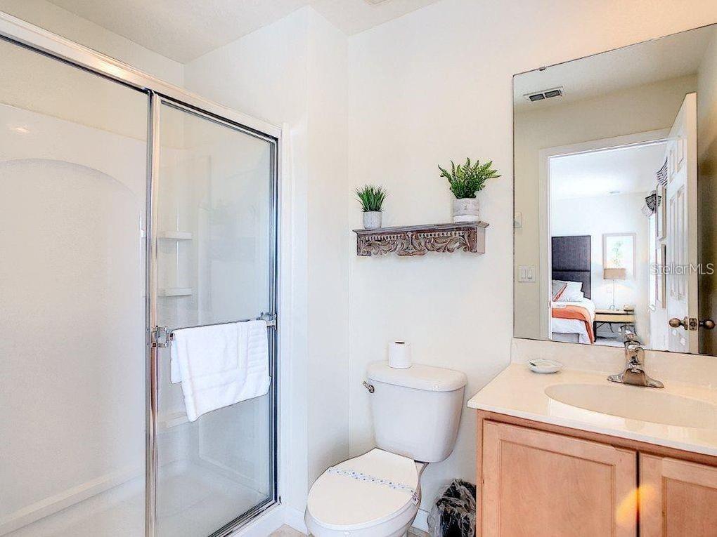 Image 20 of 21 For 3053 White Orchid Road