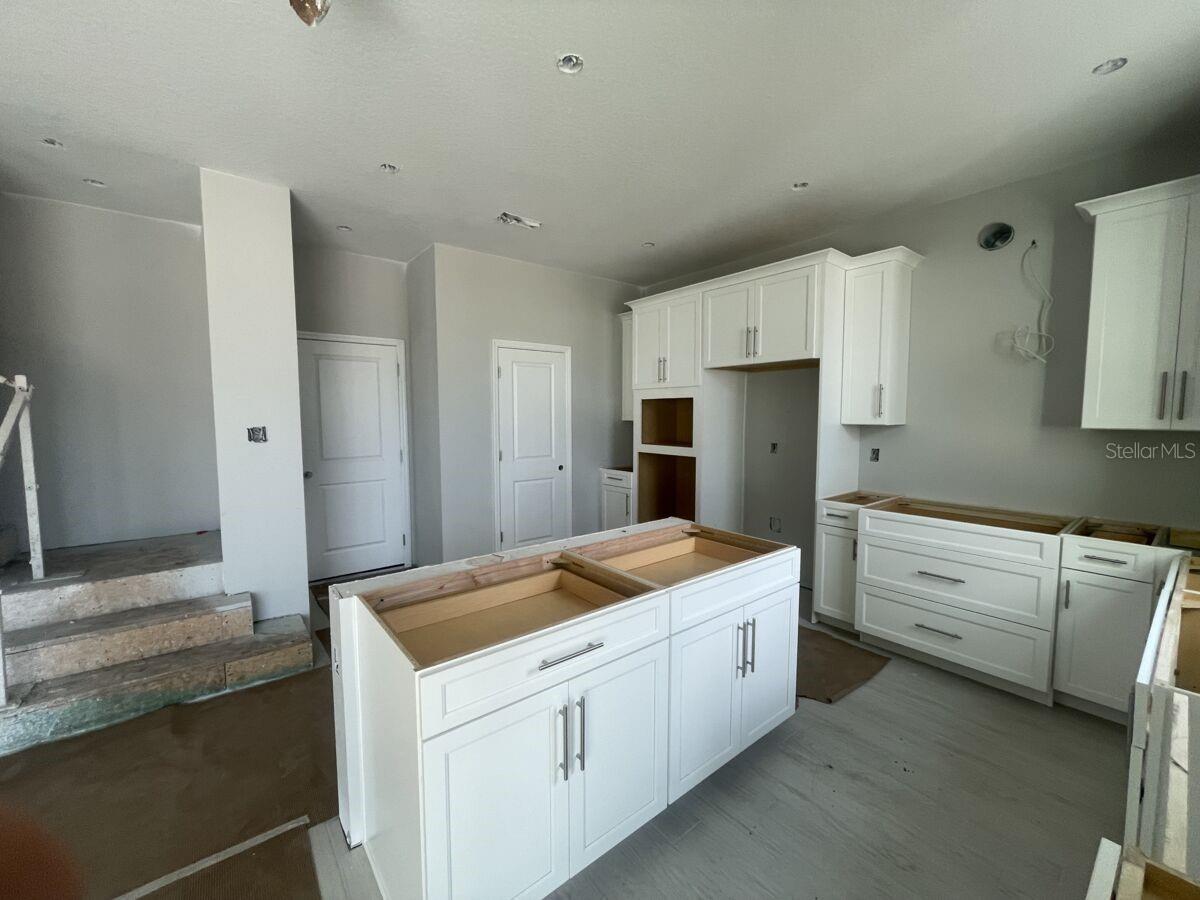 Image 6 of 11 For 5256 Teirgarten Street
