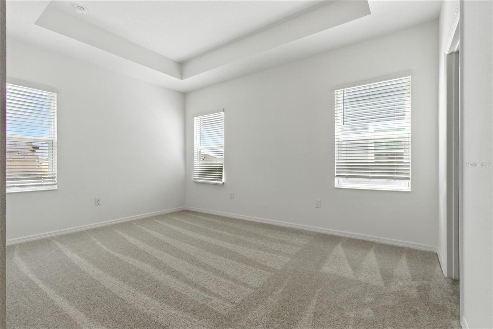 Image 16 of 37 For 1255 Stockwell Avenue