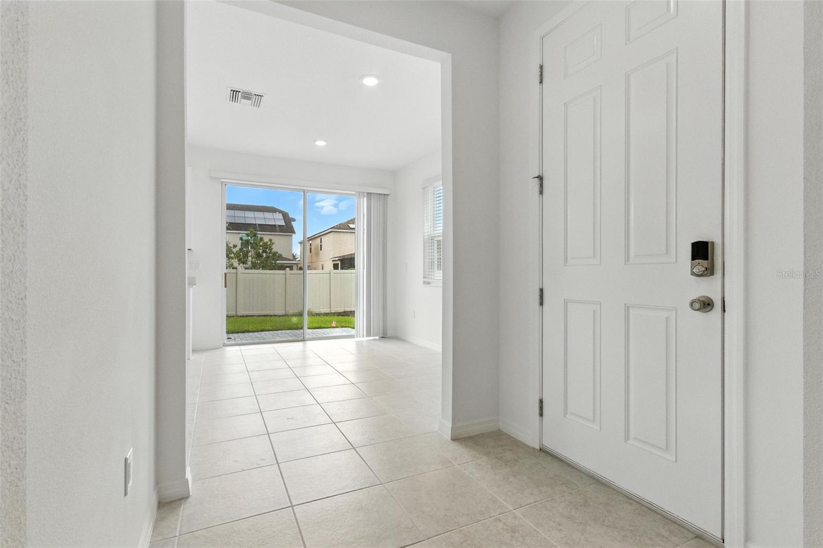 Image 6 of 37 For 1255 Stockwell Avenue
