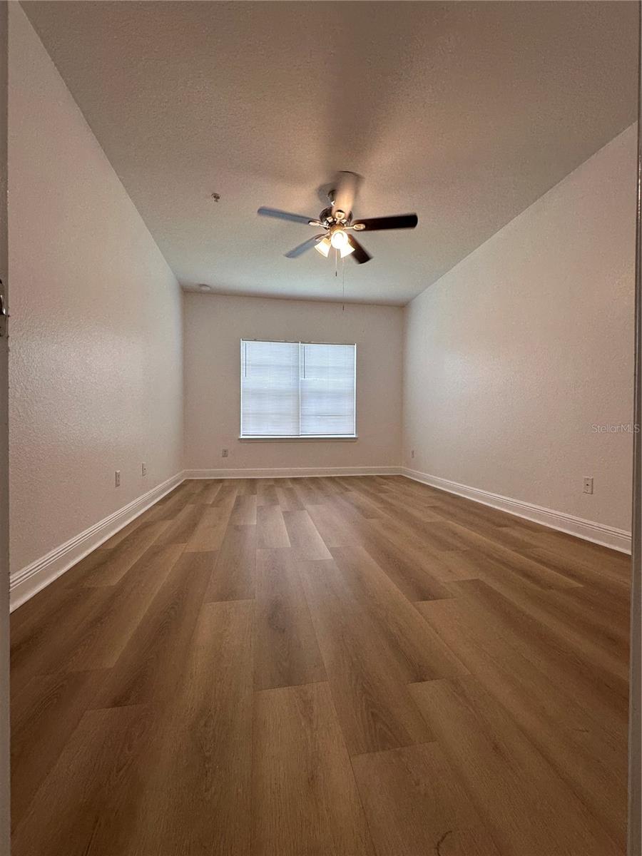Image 18 of 34 For 3725 Lake Orlando Parkway 4