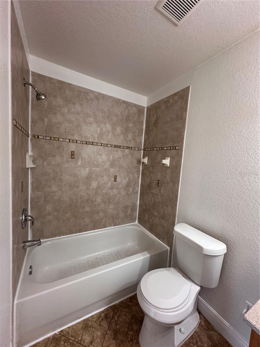 Image 31 of 34 For 3725 Lake Orlando Parkway 4