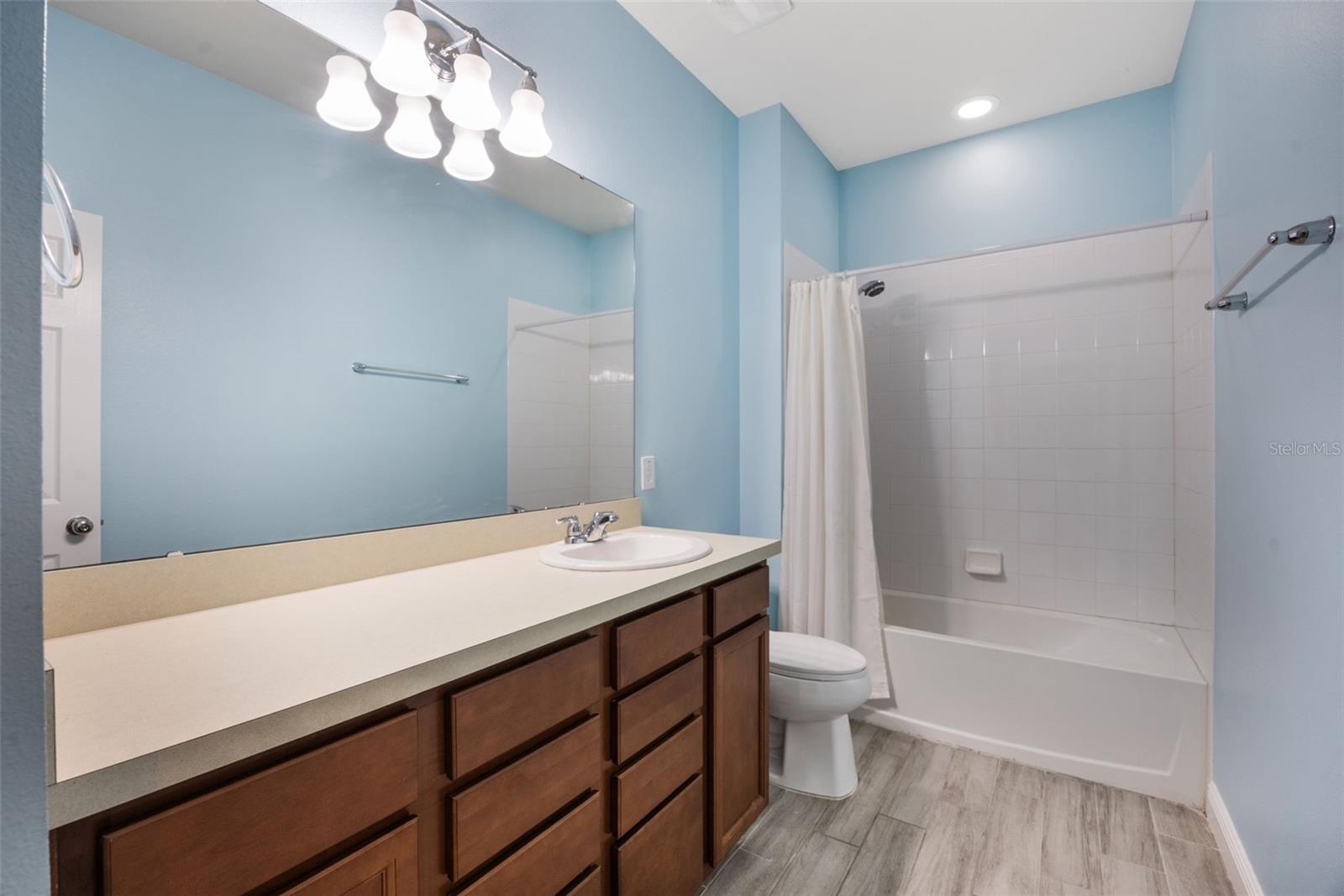 Image 30 of 39 For 3617 Vega Creek Drive