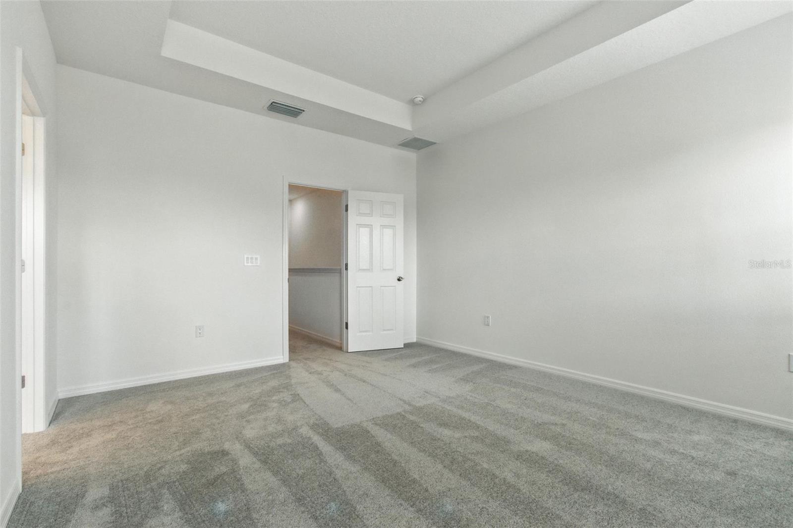 Image 17 of 37 For 1263 Stockwell Avenue