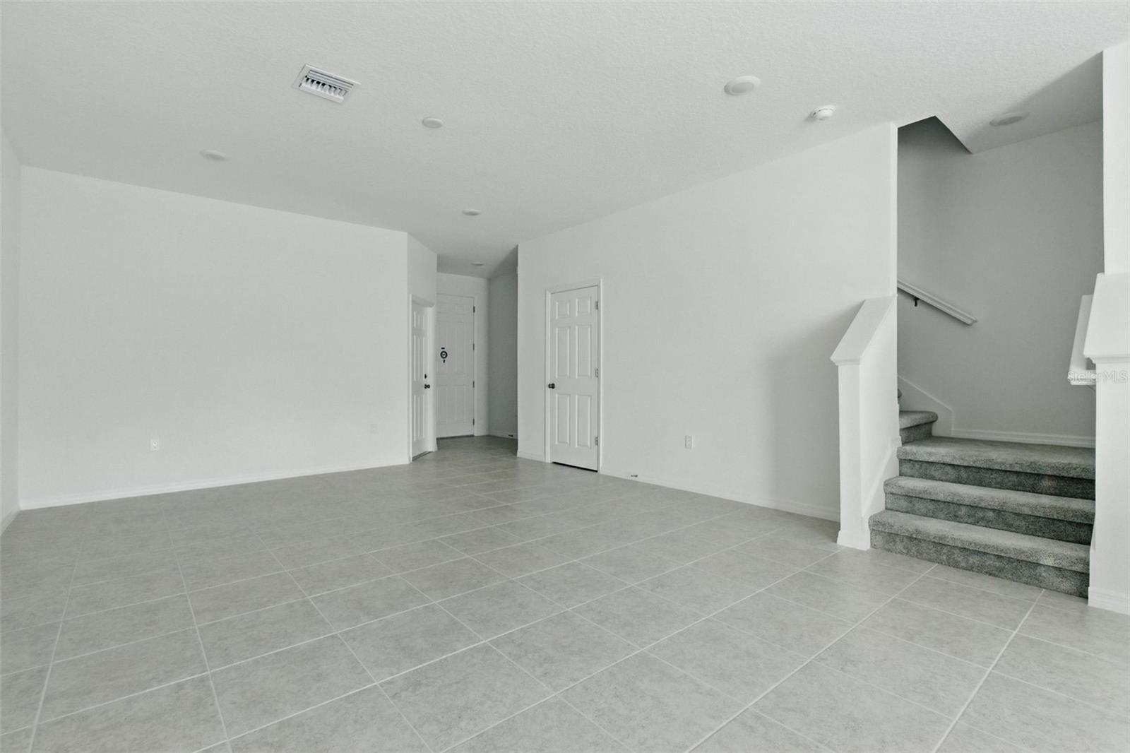 Image 7 of 37 For 1263 Stockwell Avenue