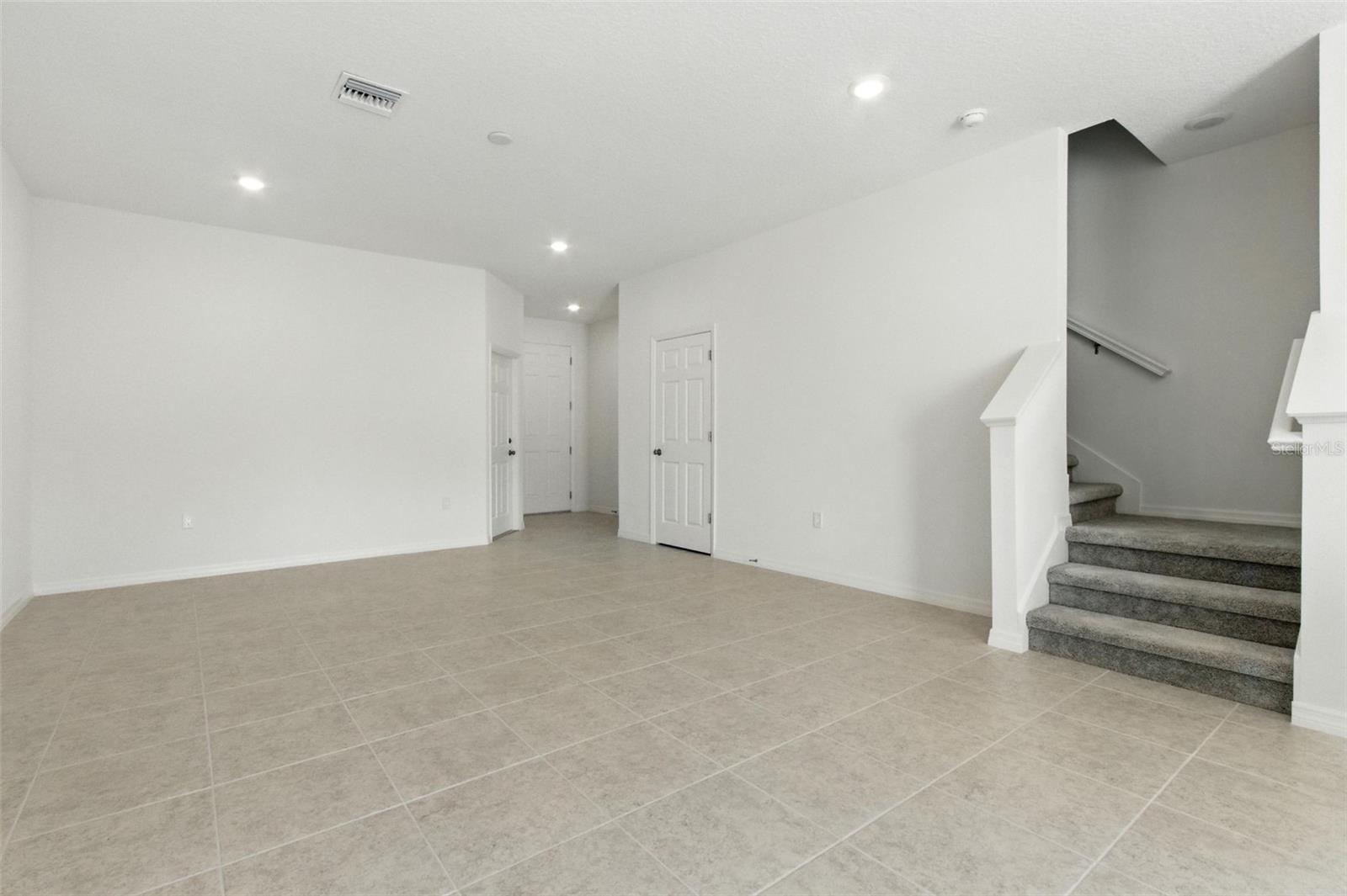 Image 8 of 37 For 1263 Stockwell Avenue