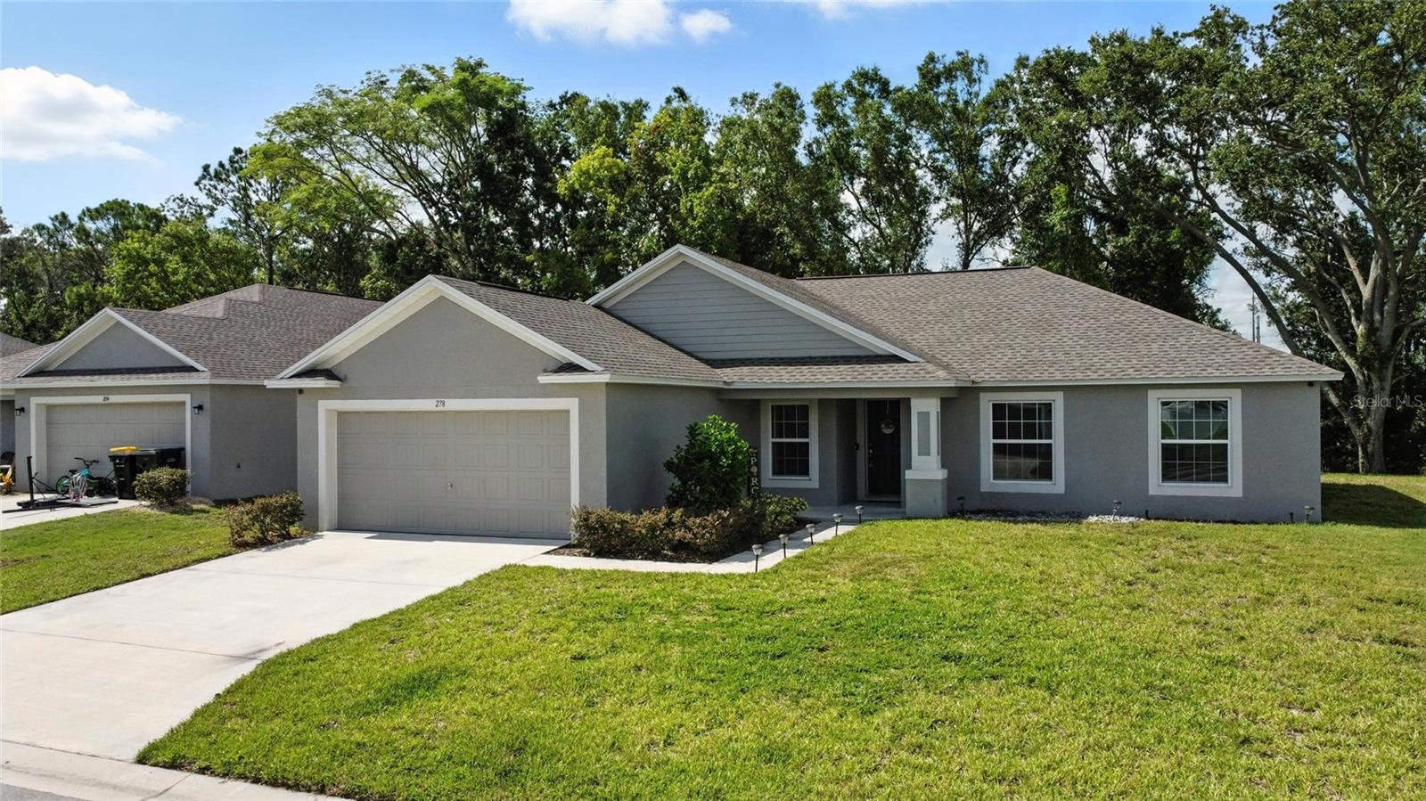 Image 3 of 43 For 278 Cove At Eagle Lake Circle