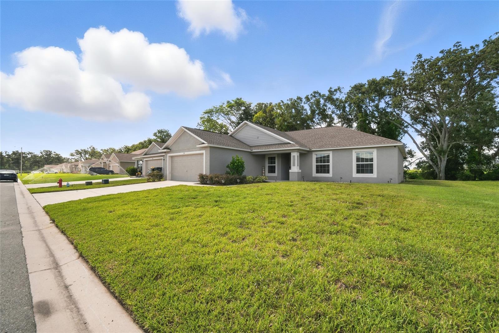 Image 4 of 43 For 278 Cove At Eagle Lake Circle