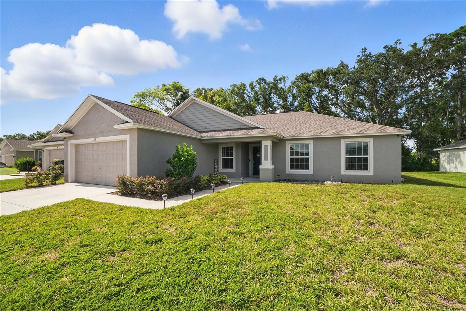 Image 5 of 43 For 278 Cove At Eagle Lake Circle