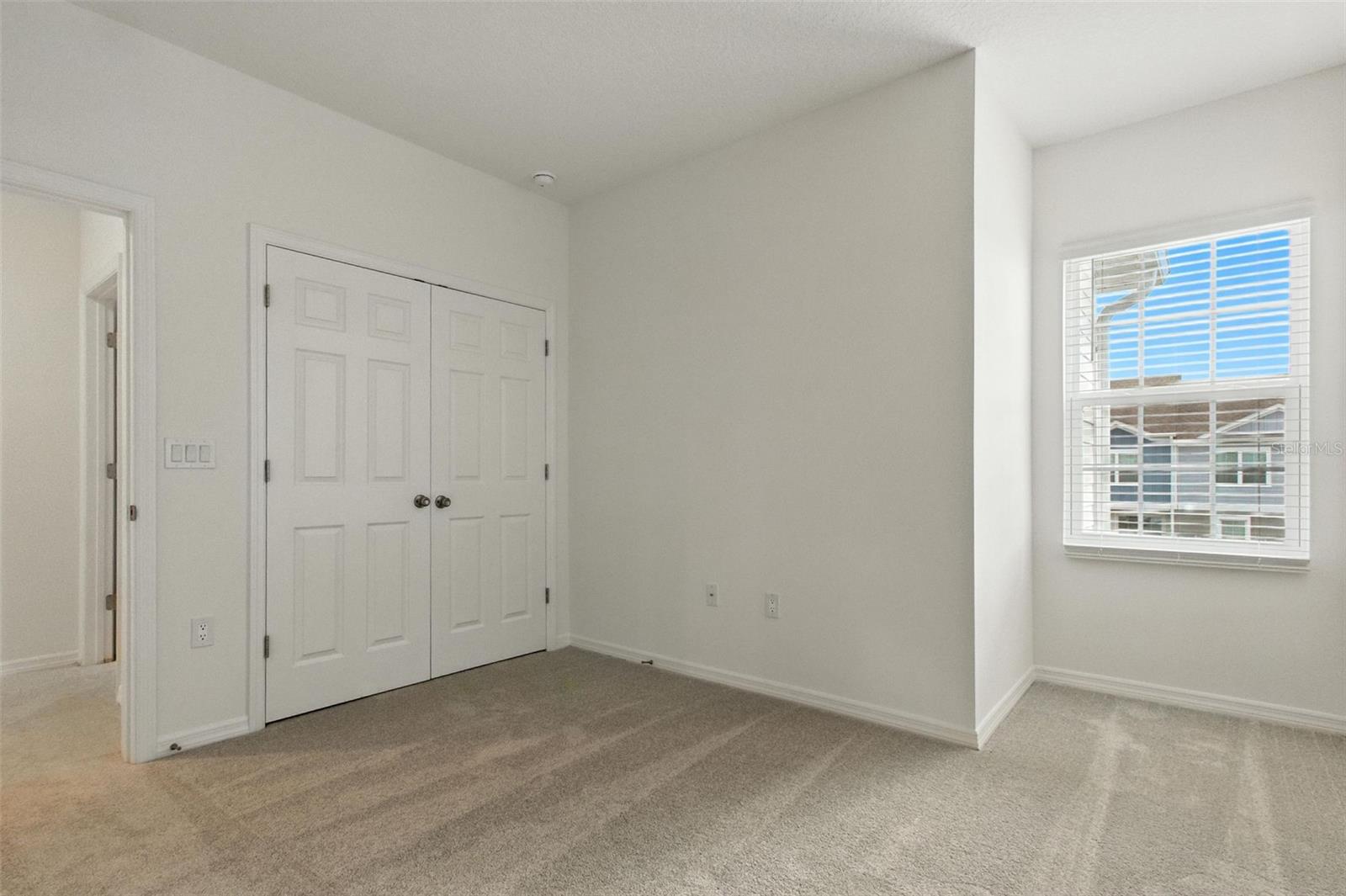 Image 20 of 37 For 1267 Stockwell Avenue