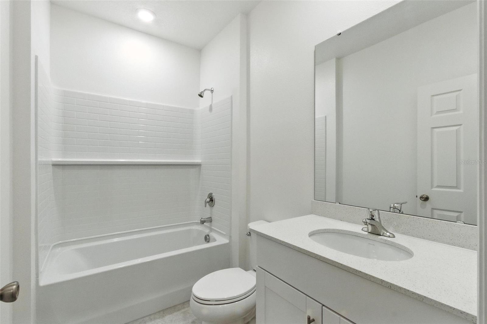 Image 23 of 37 For 1267 Stockwell Avenue