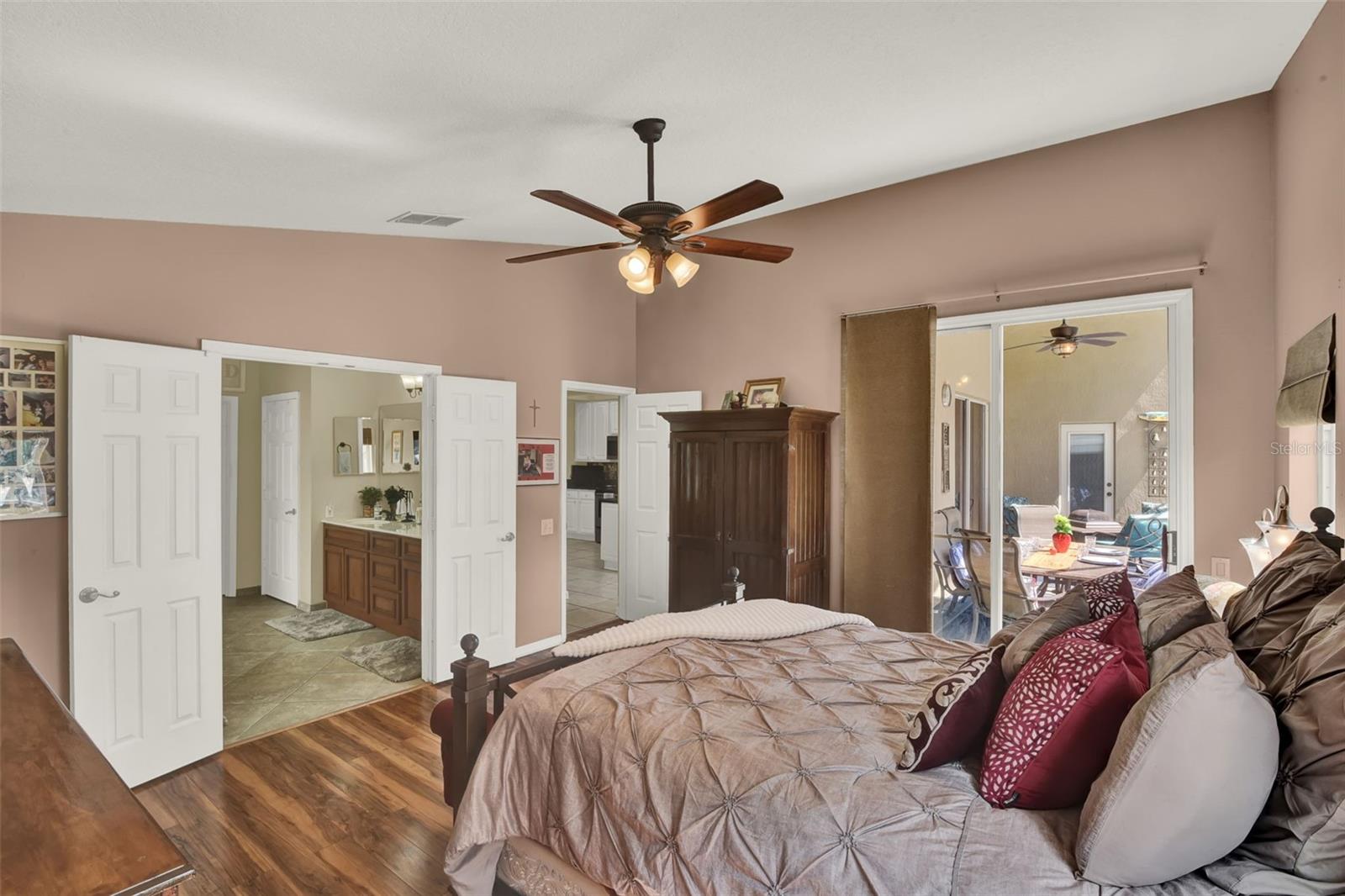 Image 11 of 34 For 813 Winder Oaks Drive
