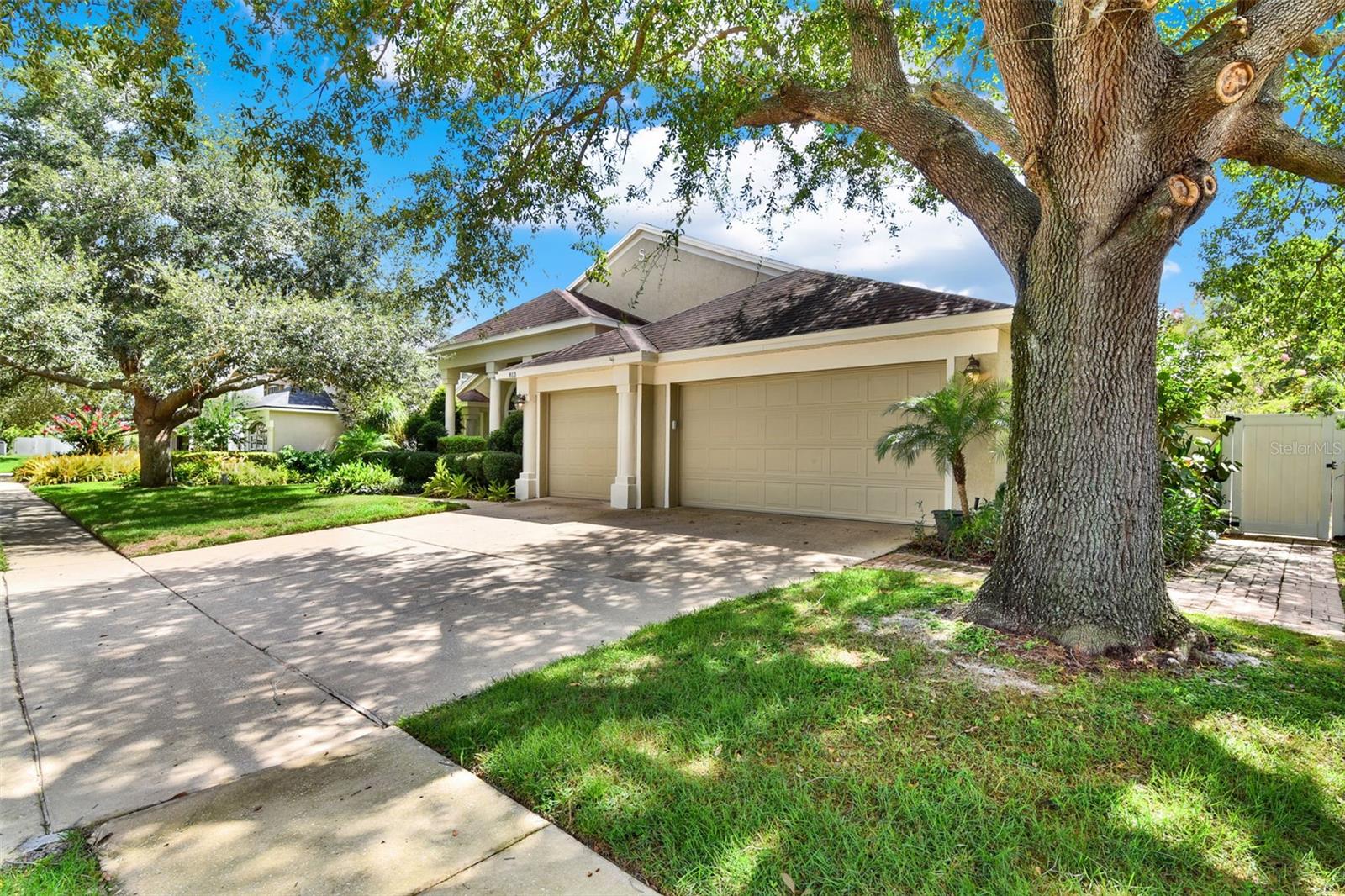 Image 2 of 34 For 813 Winder Oaks Drive