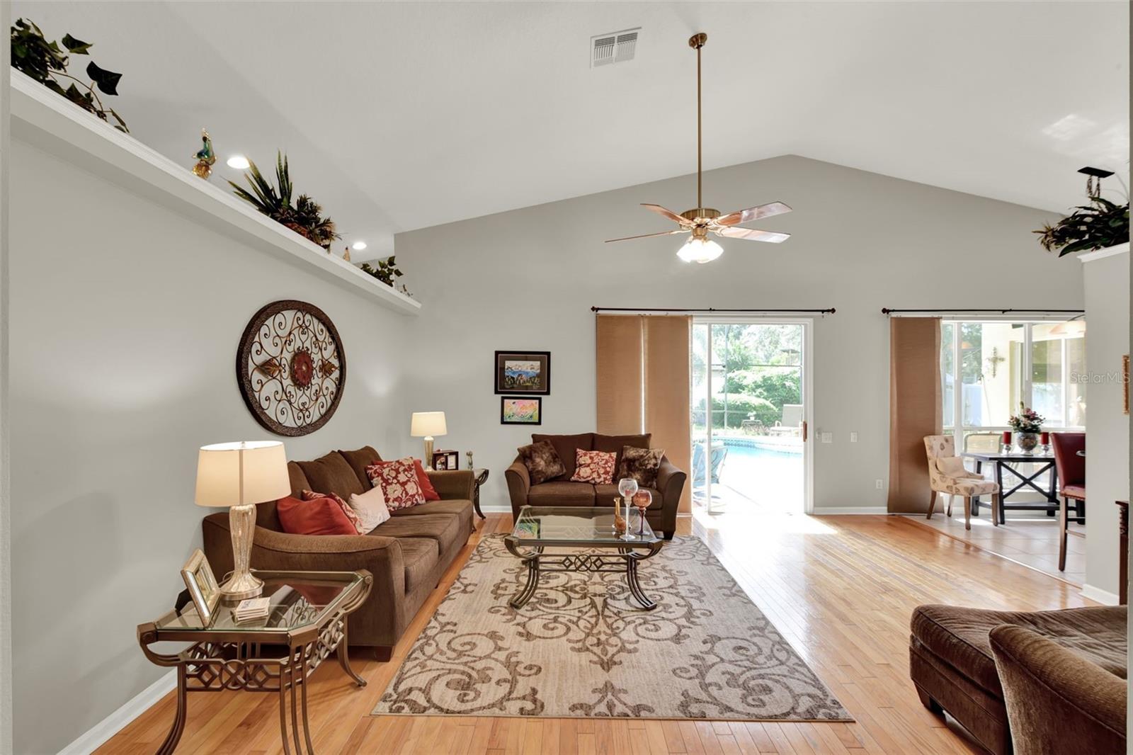Image 6 of 34 For 813 Winder Oaks Drive