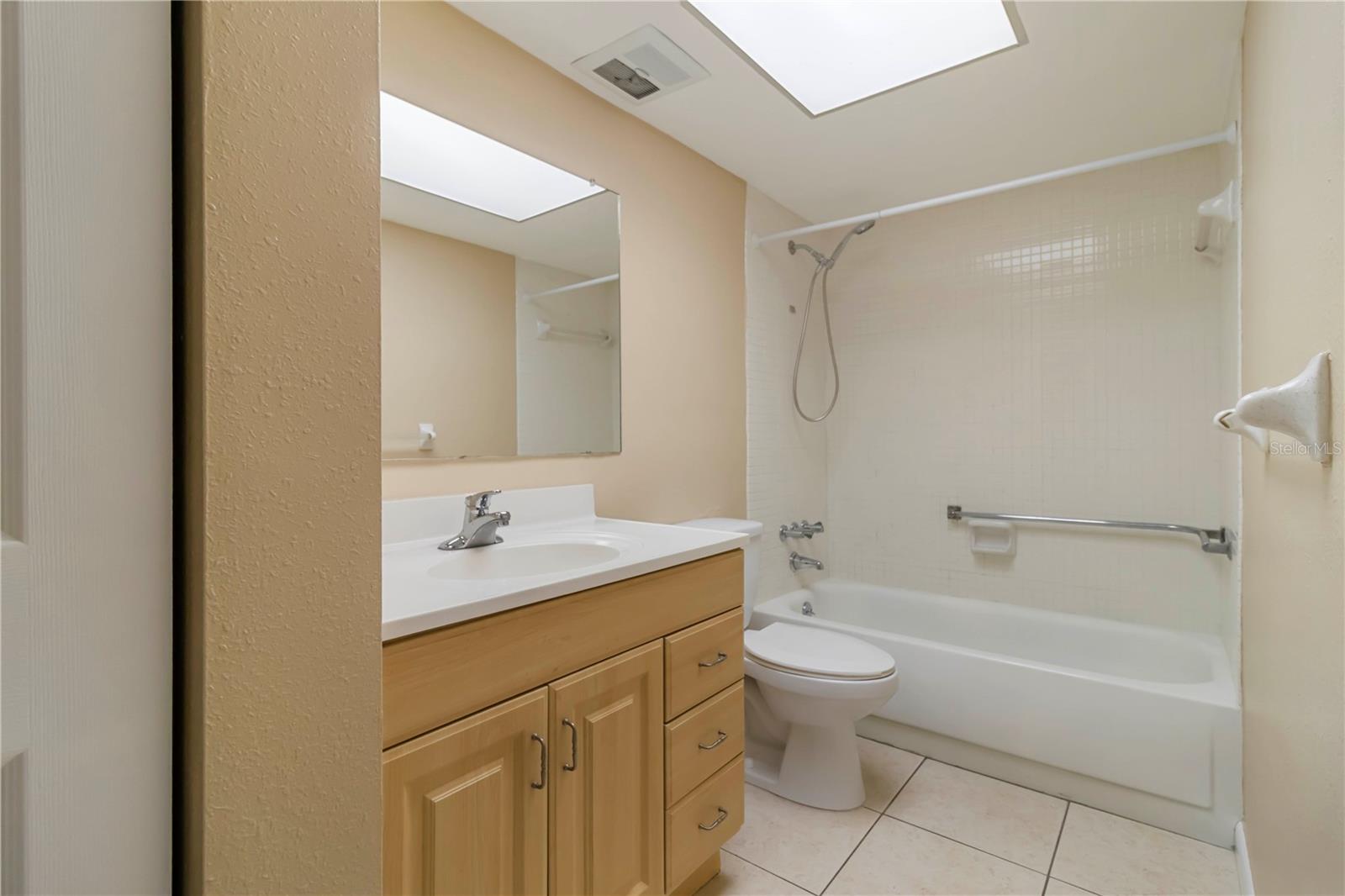 Image 11 of 20 For 1433 Belcher Road G5